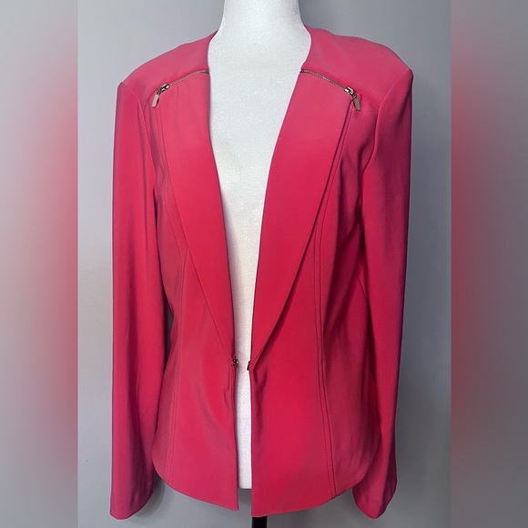 Joseph Ribkoff Jackets & Blazers - NWOT Joseph Ribkoff Coral Colored Blazer in Pristine Condition!!